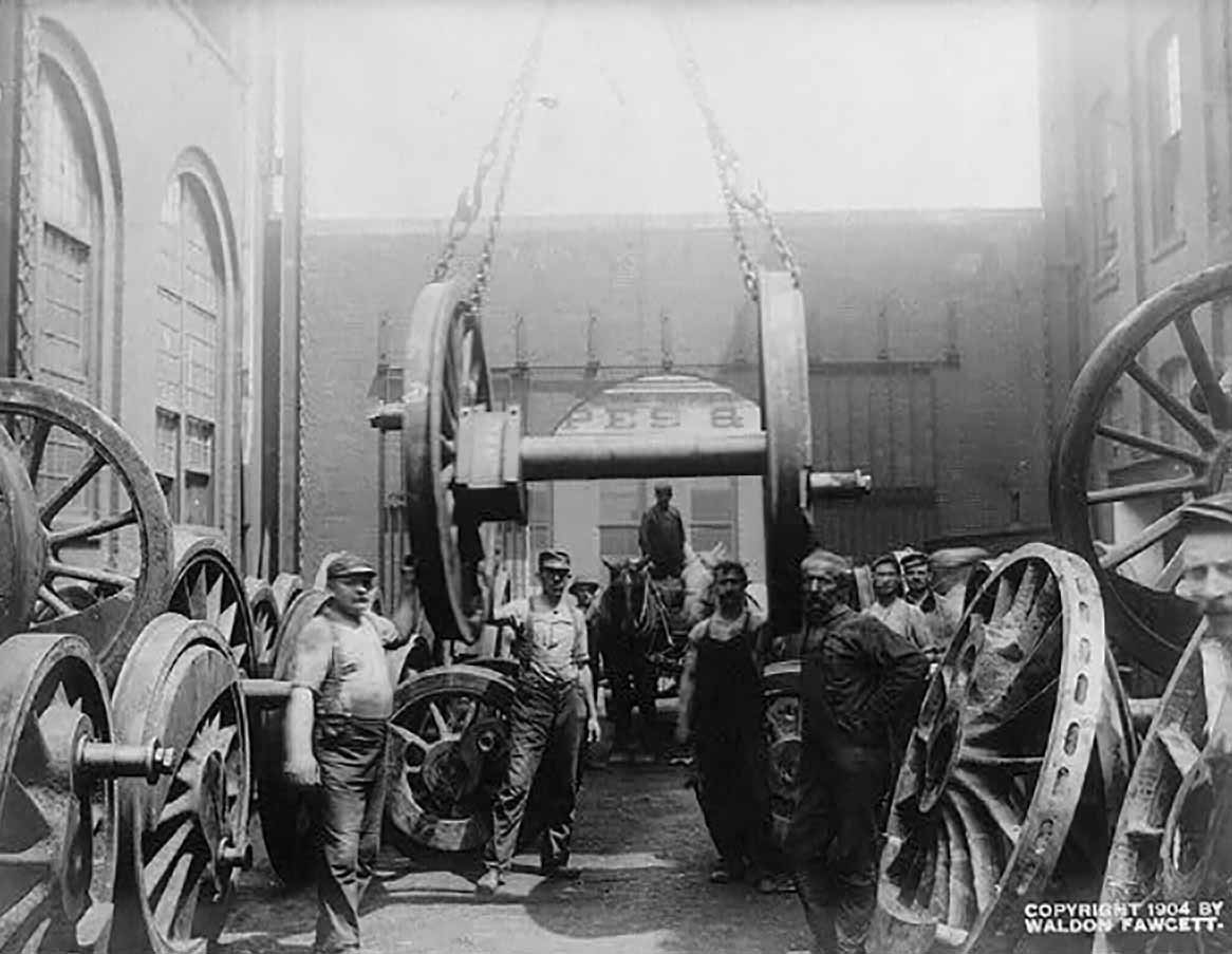Locomotive building #3, 1904