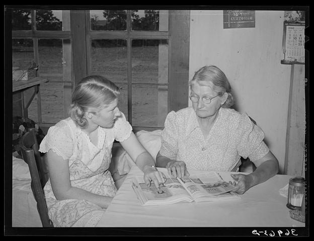Ordering from Sears Roebuck catalogue, 1940, Library of Congress
