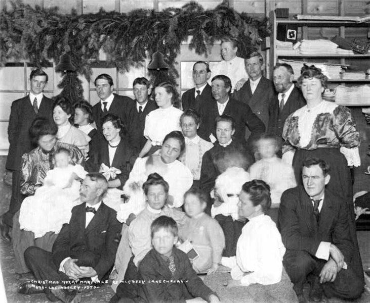 Lindsley family and friends at Christmas gathering, Twenty-Five Mile Creek, 1907
